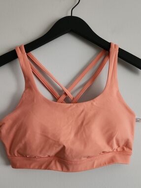 EUC Lululemon Energy Bra Size 8 For B-D Cups